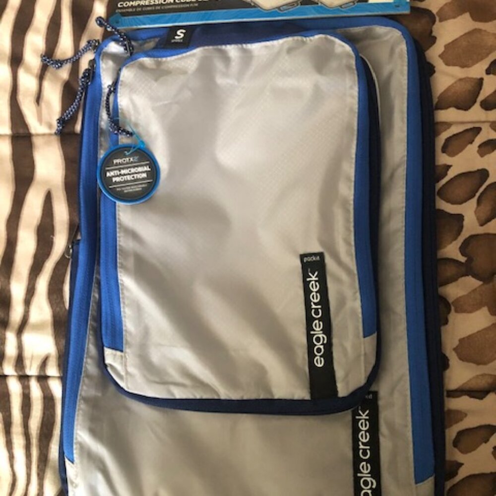 COPY - Compression Cube Set S/M by Eagle Creek